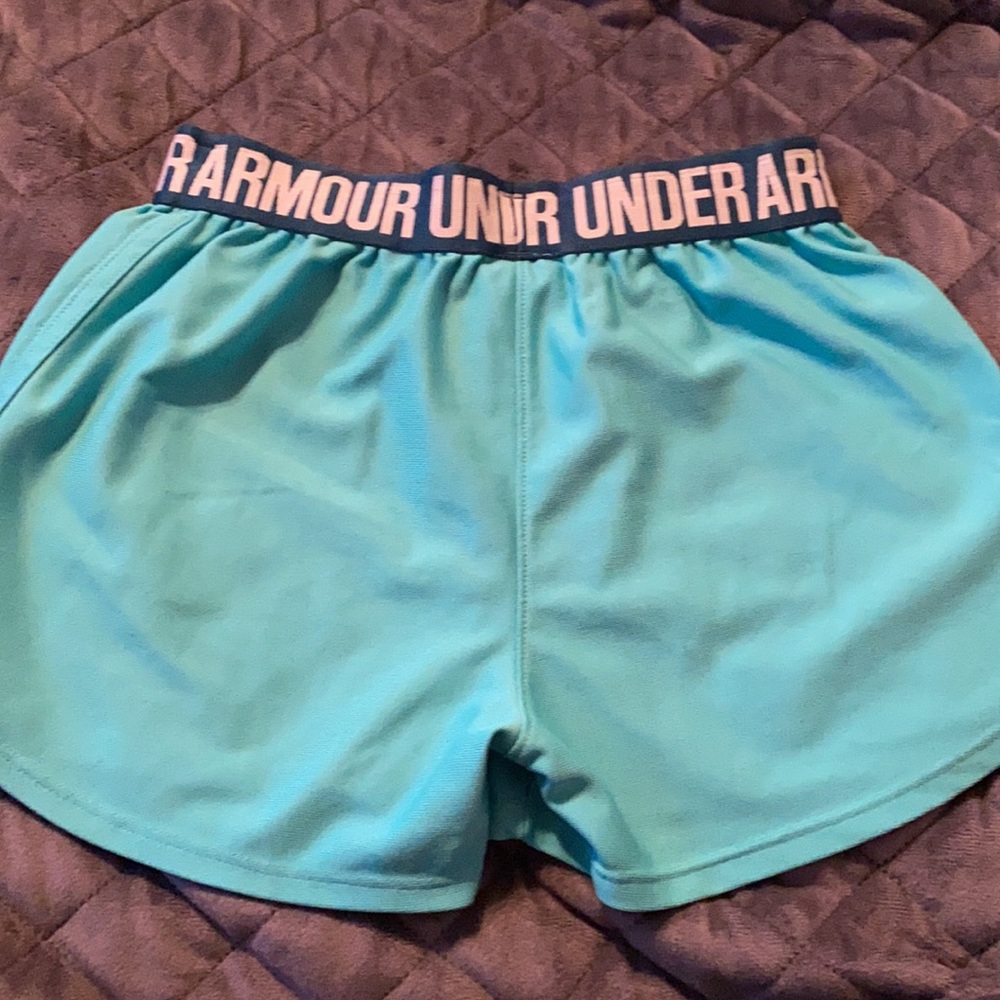 Under Armour - Picture 3 of 3